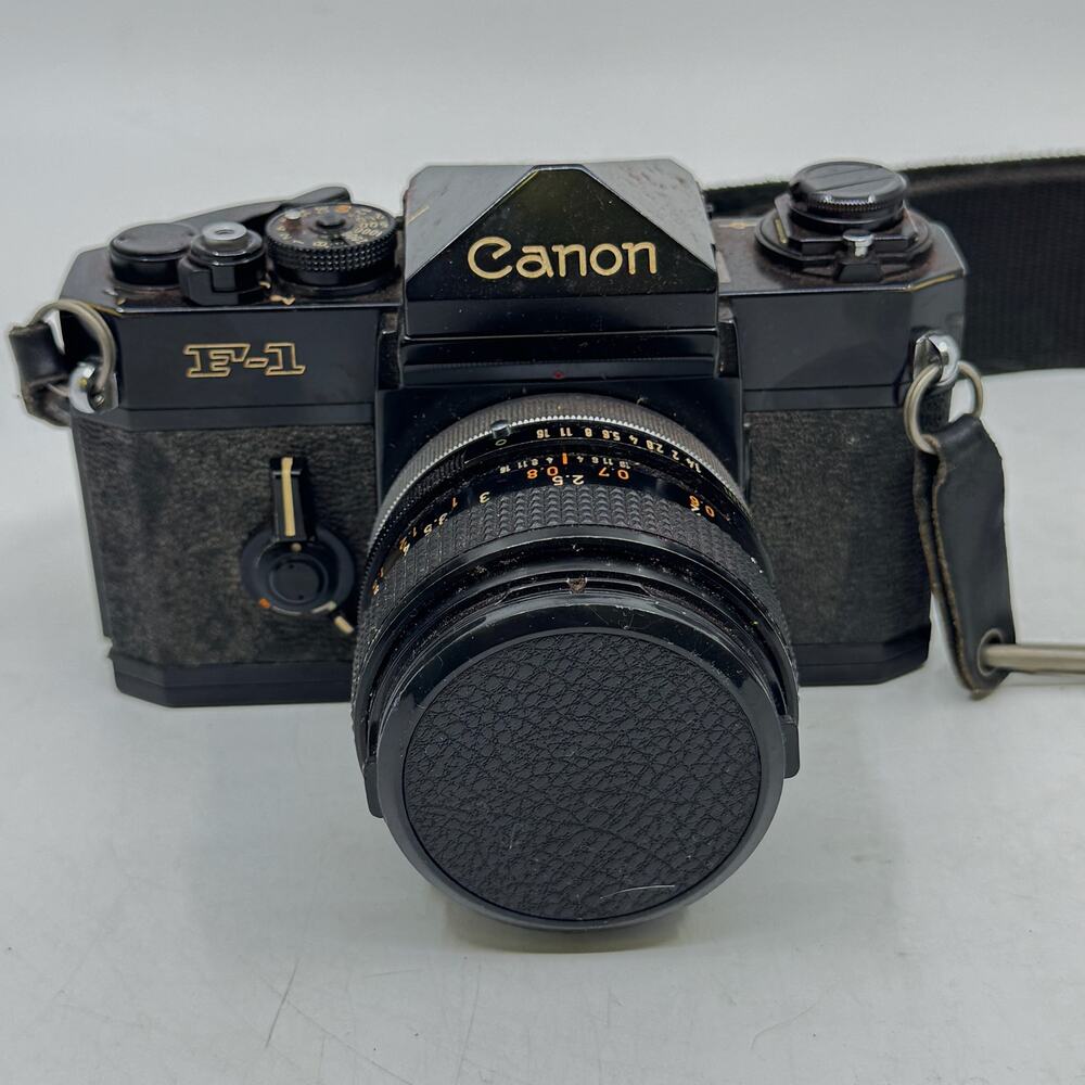 Vintage CANON F1 35mm Film Camera w/ 50mm CANON Lens